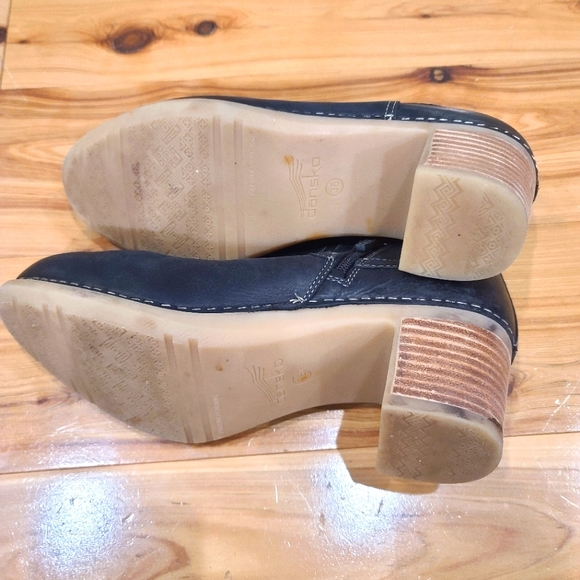 COPY - Dansko healed booties with side zipper - Picture 6 of 7